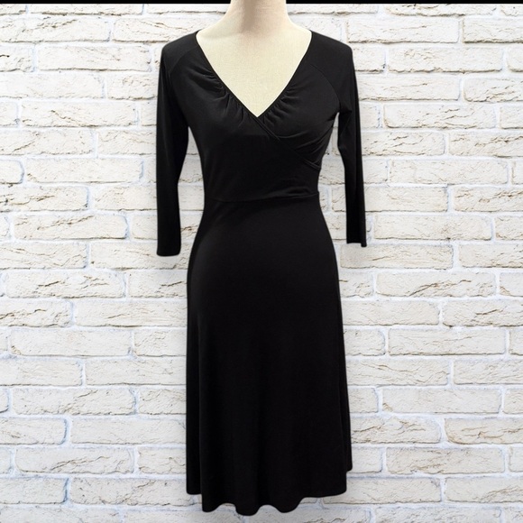LOFT Dresses & Skirts - LOFT Long sleeve Simple Black Dress Size 4P 4 Petite